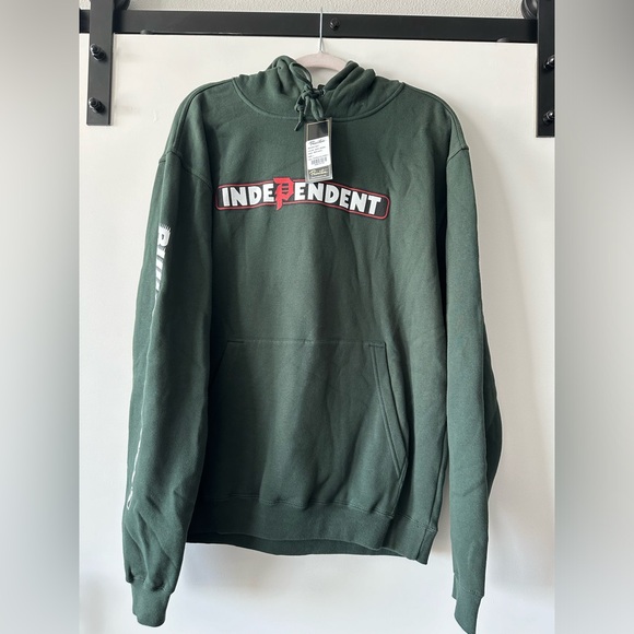 Primitive Size Large Sweatshirt - Picture 1 of 5